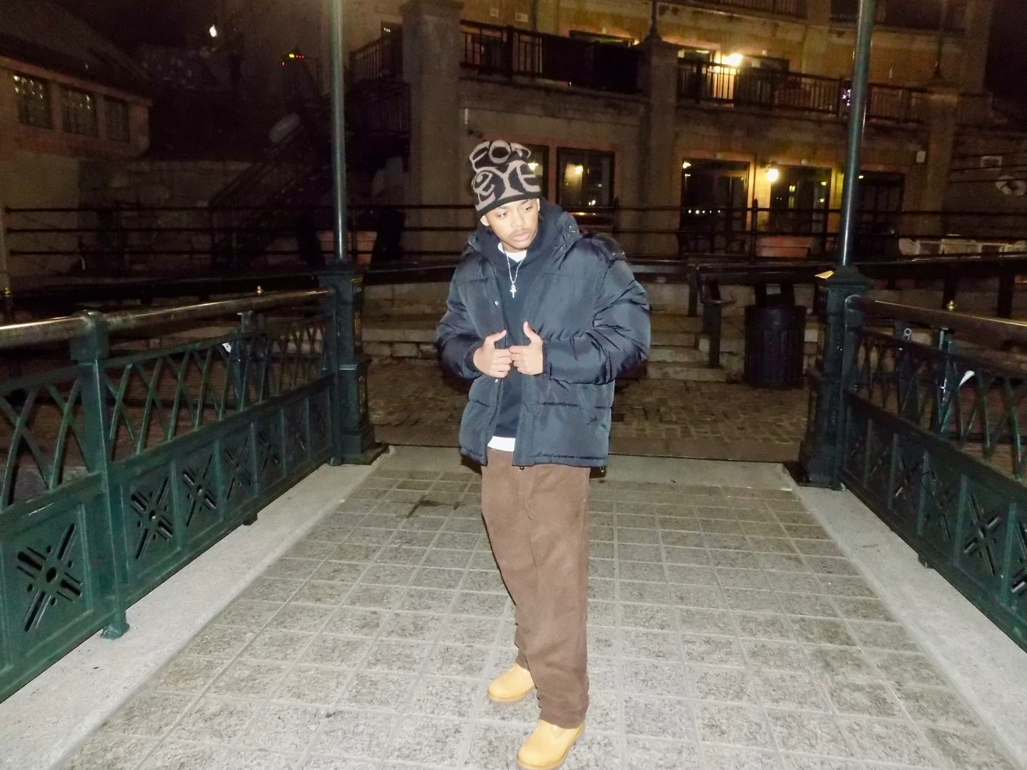 FOCIYE Beanie Tan and Black